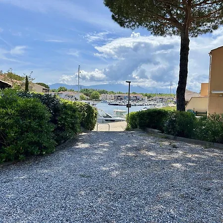 Rez-de-chaussee A Saint-cyprien Avec Terrasse Et Parking - Fr-1-225d-224 Διαμέρισμα *